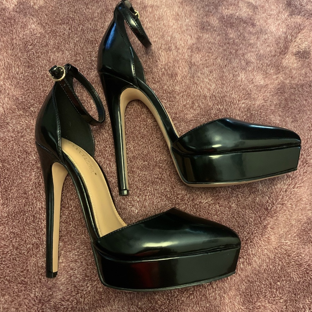 Brand new size 6